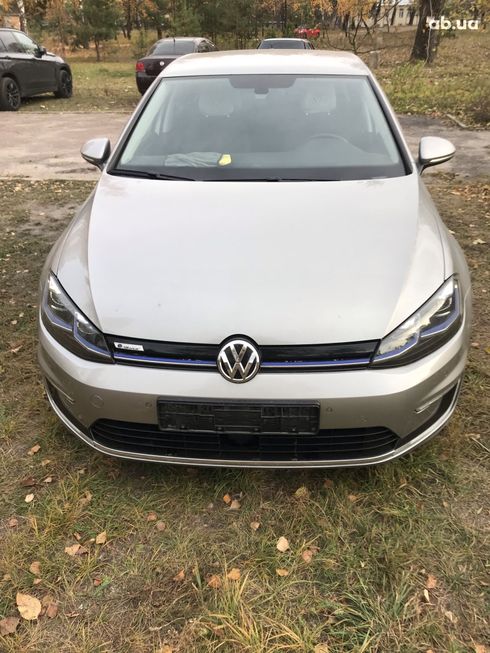 Volkswagen e-Golf 2017 серый - фото 2
