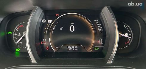 Renault Megane 2019 - фото 20