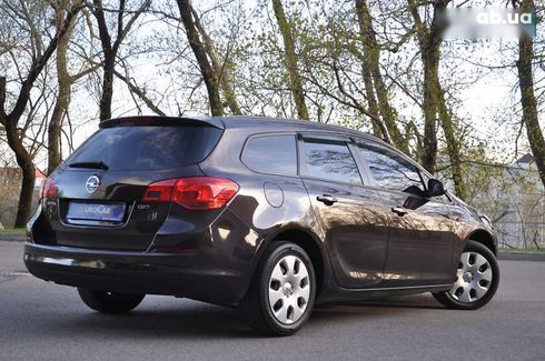 Opel Astra 2012 - фото 6