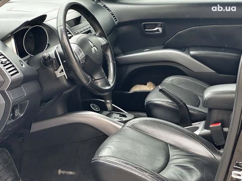 Mitsubishi Outlander 2006 черный - фото 9