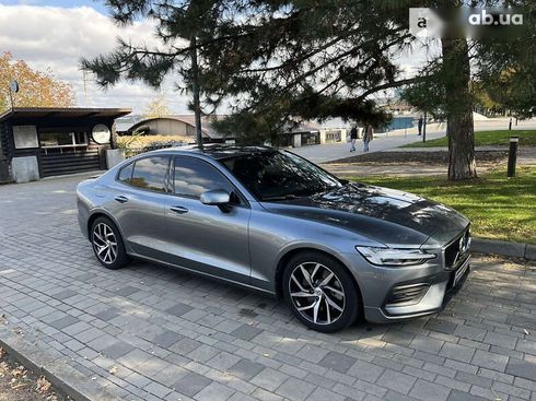 Volvo S60 2019 - фото 5