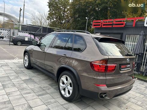 BMW X5 2010 - фото 15