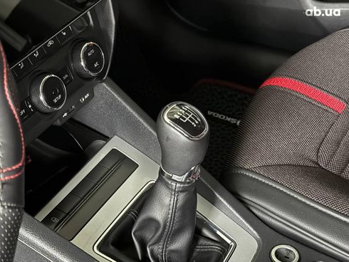 Skoda Octavia 2013 красный - фото 12