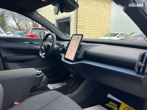 Volvo EX30 2024 - фото 21