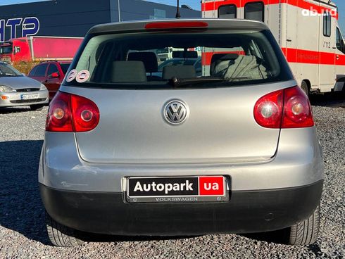 Volkswagen Golf 2005 серый - фото 8