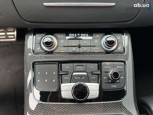 Audi S8 2015 - фото 30