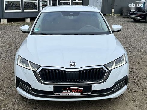 Skoda Octavia 2022 - фото 2