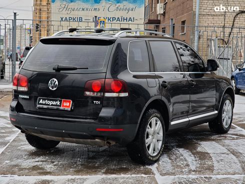 Volkswagen Touareg 2007 черный - фото 9