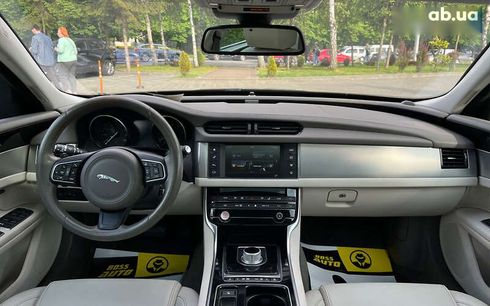Jaguar XF 2016 - фото 13