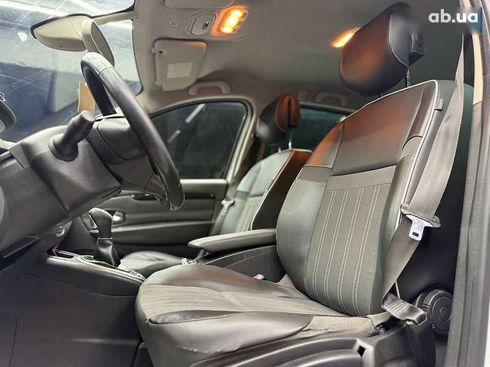 Renault Scenic 2012 - фото 20