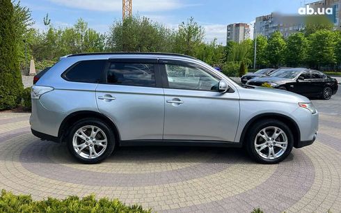 Mitsubishi Outlander 2015 - фото 8