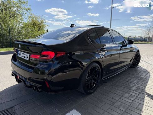 BMW 5 серия 2017 - фото 18