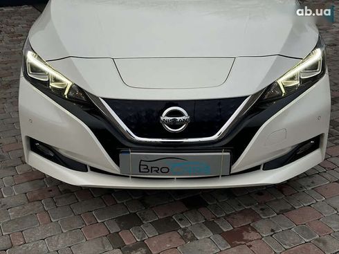 Nissan Leaf 2019 - фото 15