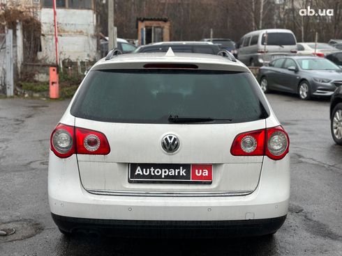 Volkswagen Passat 2008 белый - фото 5