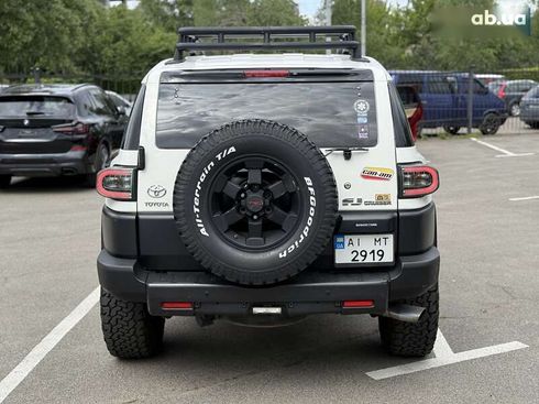 Toyota FJ Cruiser 2008 - фото 3