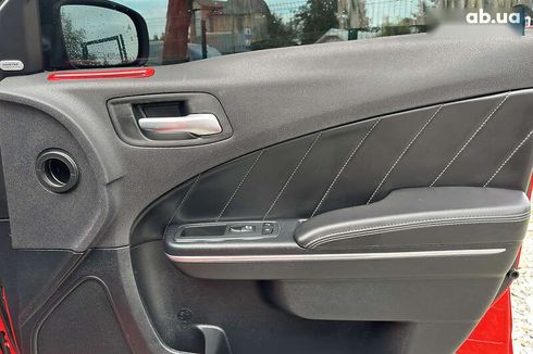 Dodge Charger 2018 - фото 18