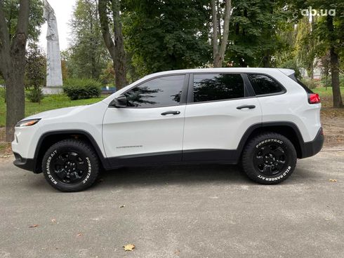 Jeep Cherokee 2014 белый - фото 23