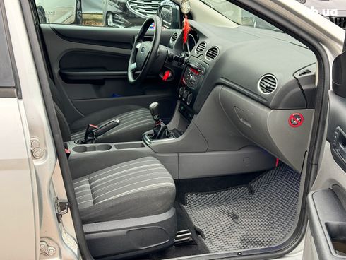 Ford Focus 2010 серый - фото 45