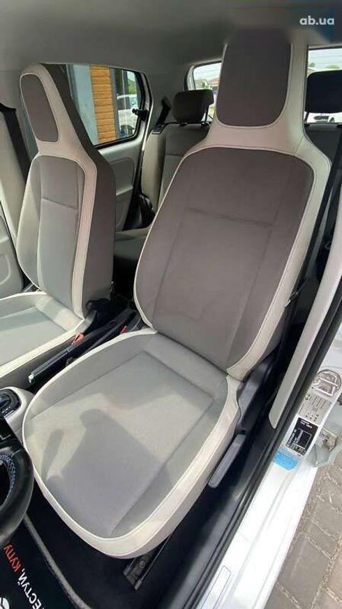 Volkswagen e-Up 2013 - фото 18