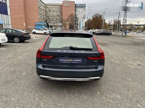 Volvo V90 Cross Country 2020 - фото 9