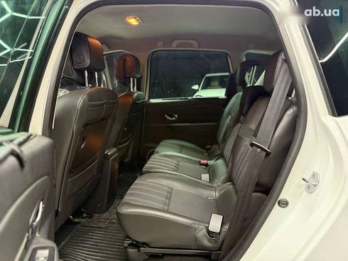 Renault Scenic 2012 - фото 14