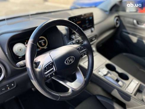 Hyundai Kona Electric 2021 - фото 13