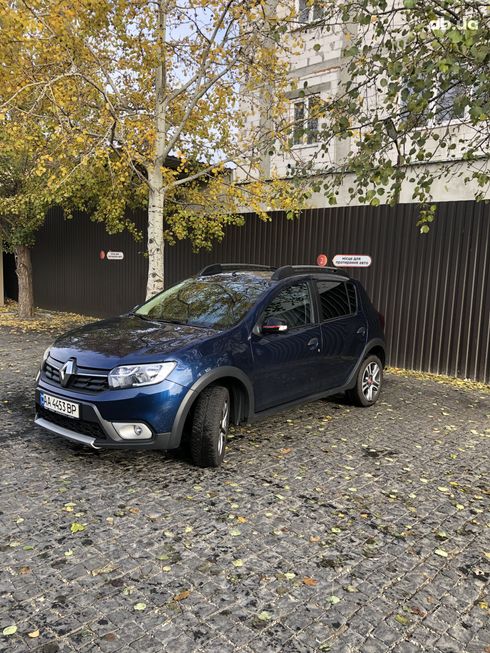 Renault Sandero Stepway 2019 синий - фото 12