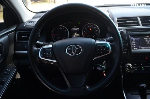 Toyota Camry 2016 синий - фото 15