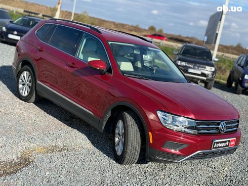 Volkswagen Tiguan 2017 красный - фото 13