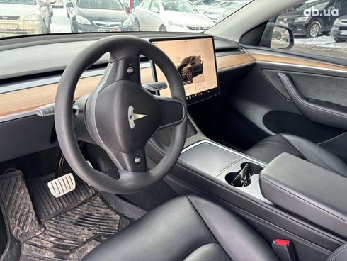 Tesla Model Y 2023 черный - фото 9