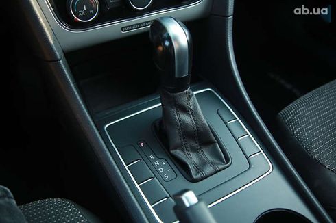 Volkswagen Passat 2018 - фото 18