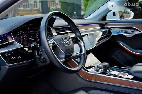 Audi A8 2018 - фото 13
