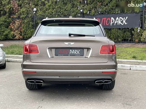 Bentley Bentayga 2017 - фото 13
