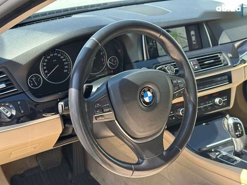 BMW 5 серия 2016 - фото 20
