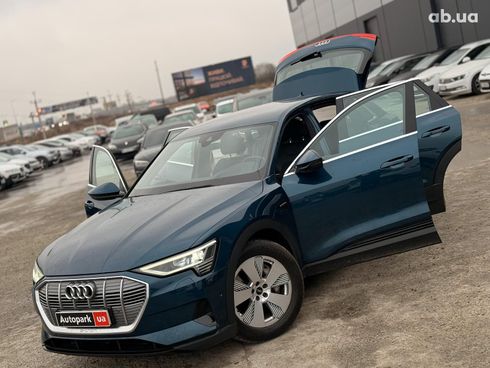 Audi E-Tron 2021 синий - фото 28
