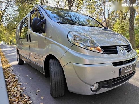 Renault Trafic 2012 - фото 28