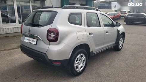 Renault Duster 2018 - фото 11