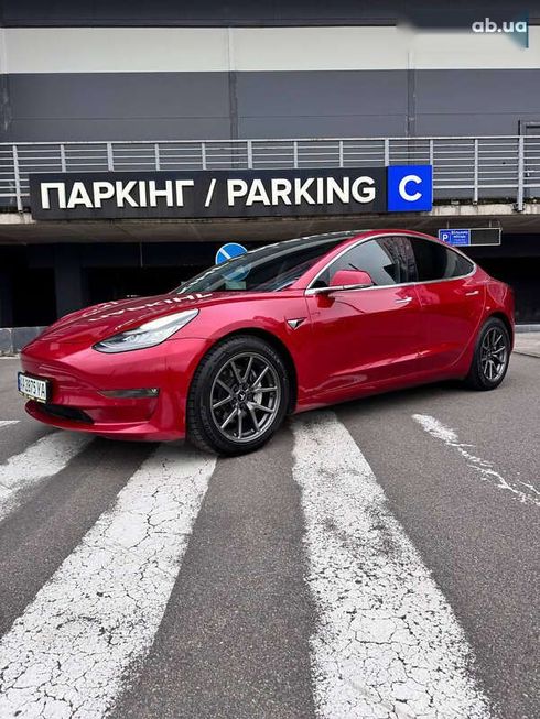 Tesla Model 3 2019 - фото 2
