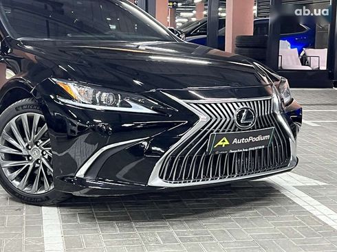 Lexus ES 2018 - фото 4