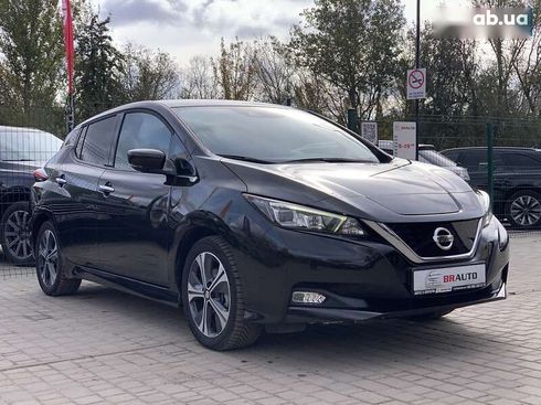 Nissan Leaf 2021 - фото 9