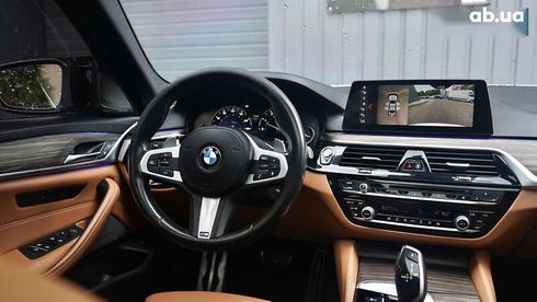 BMW 5 серия 2018 - фото 30