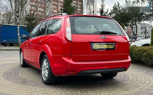 Ford Focus 2010 - фото 5