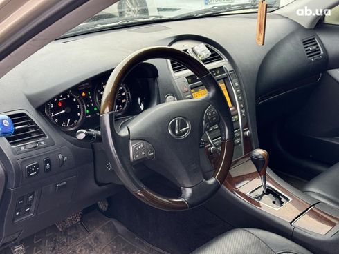 Lexus ES 2009 бежевый - фото 15
