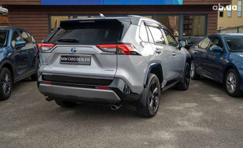 Toyota RAV4 Hybrid 2021 - фото 4