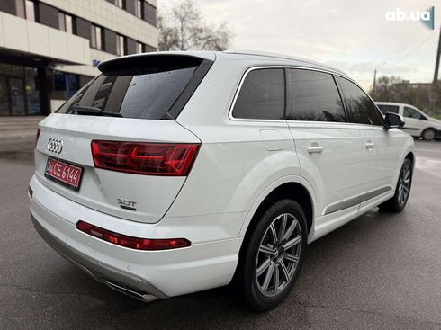 Audi Q7 2018 - фото 11