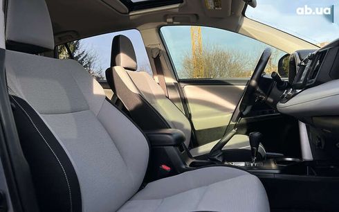 Toyota RAV4 2017 - фото 19