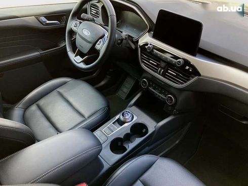 Ford Escape 2021 - фото 18