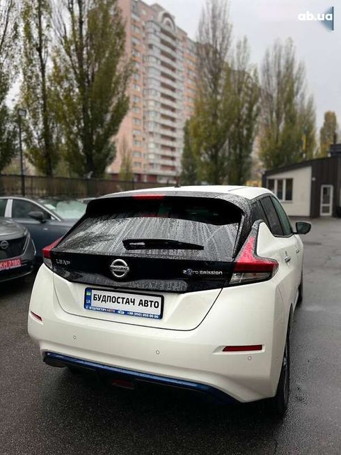 Nissan Leaf 2019 - фото 14