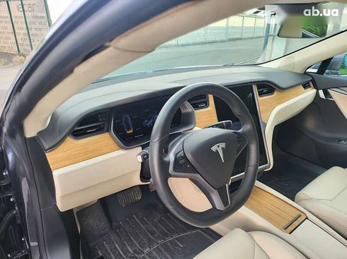 Tesla Model S 2018 - фото 28