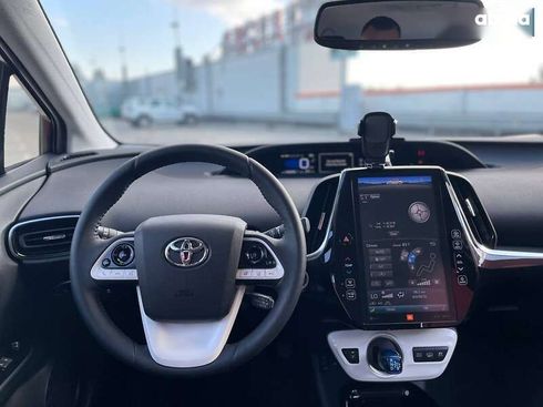 Toyota Prius 2017 - фото 25
